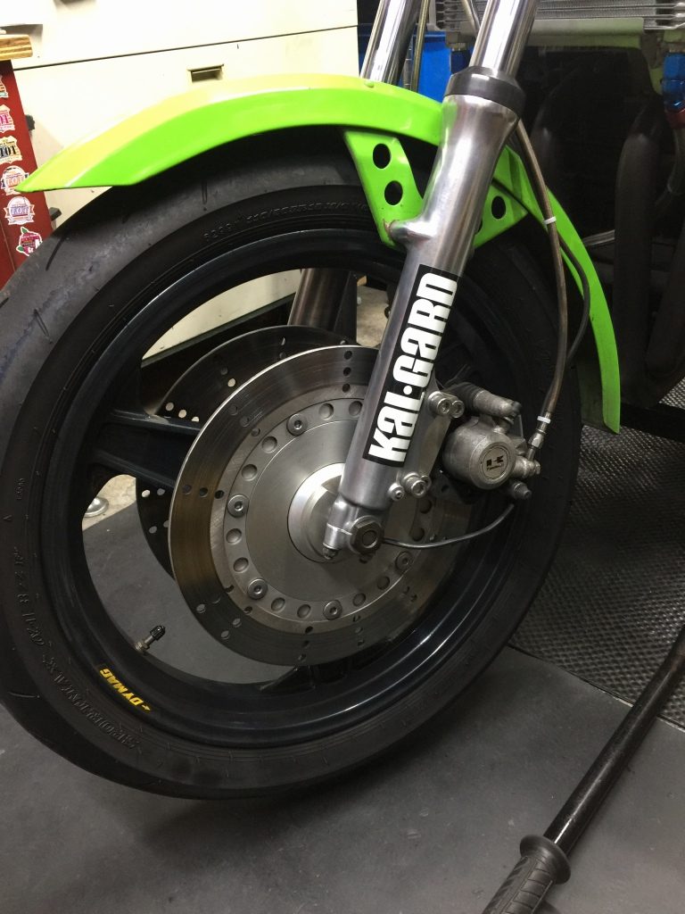 Z1000J M.T様 フロントローター取り付け | GREEN GARAGE