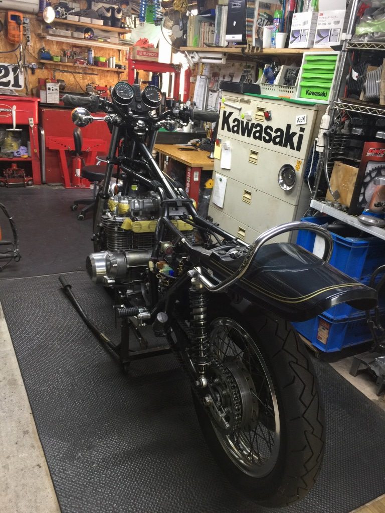 Z1000A G.S様 スイングアームベアリング交換 | GREEN GARAGE