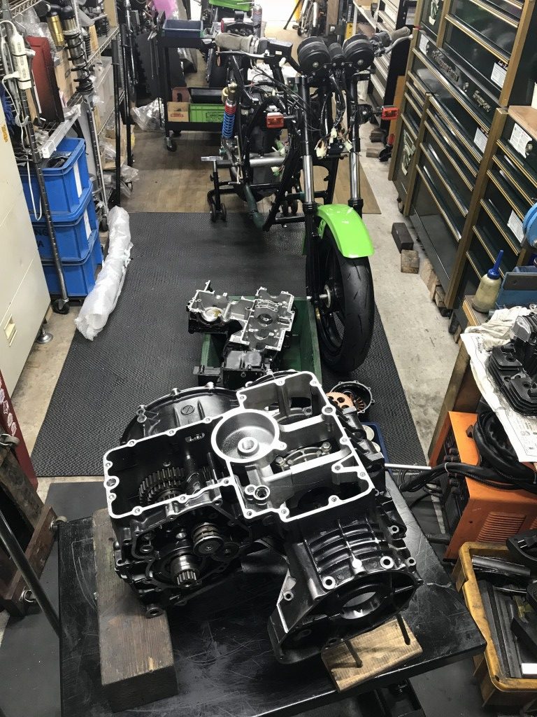 専用☆Z1R 1型 Z1-R クランクケース ☆KZT00DE☆正規打刻 楽天市場