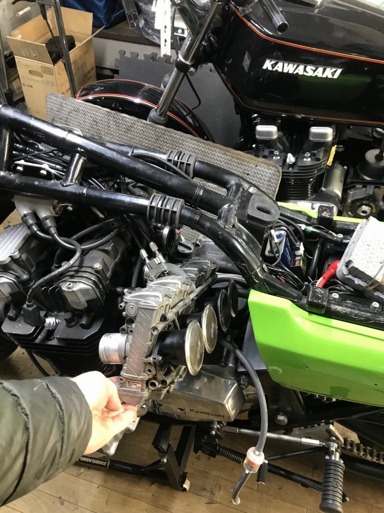 Amazon | スカイネット 1/12 完成品バイク Kawasaki 900Super4