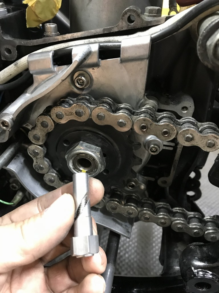 Z1000Mk2 K.Hi様 スピードメーターギヤBOX取り付け | GREEN GARAGE