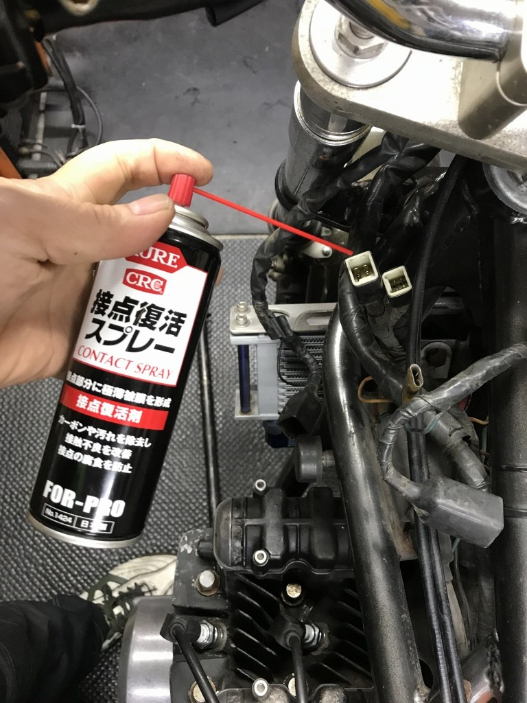 Z2 I.K様 クランクケースのネジ穴修正 | GREEN GARAGE