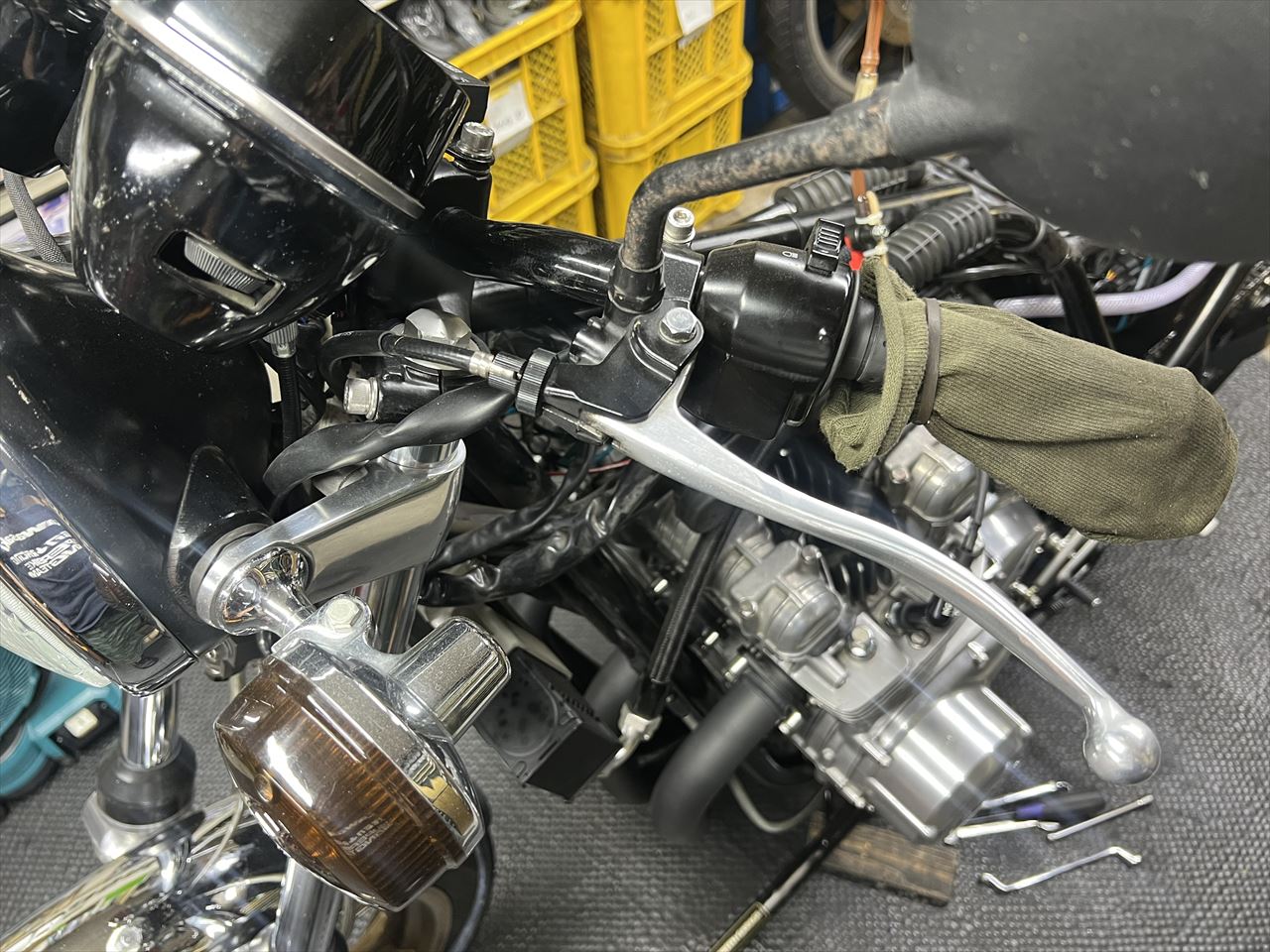 Z1B N.Y様 モリワキステム装着とモリワキバックステップのレバー