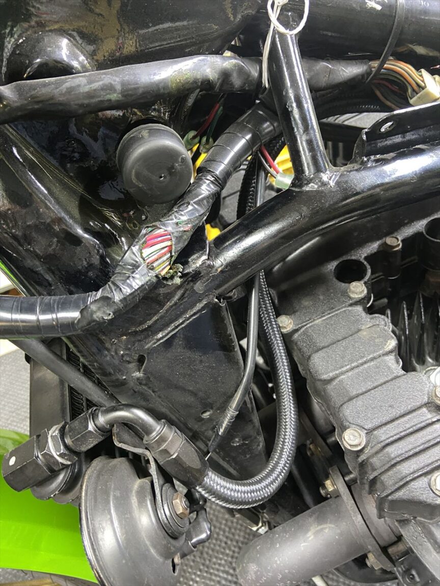 Z1000R2 M.Y様 ウオタニ ピンゲルコック取り付け CRリセッティング