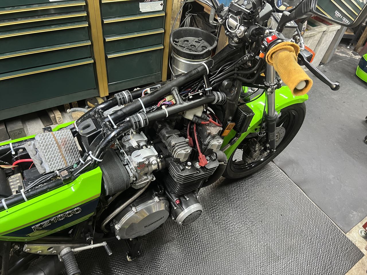 Z1000J1 K.K様 カムチェーンテンショナー交換 | GREEN GARAGE Z1000J1 K.K様 カムチェーンテンショナー交換 | GREEN GARAGE